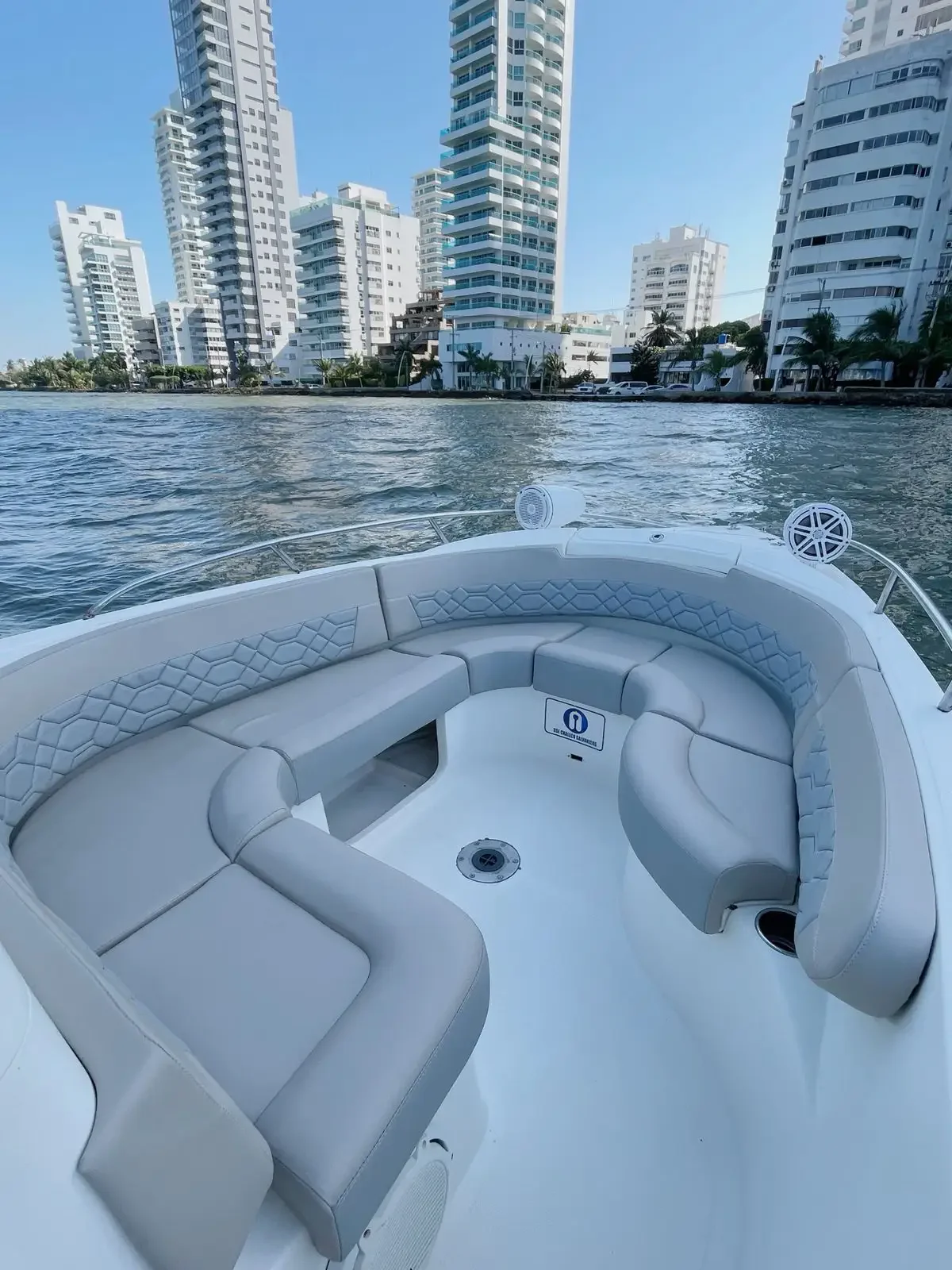 ARC BOTE V - Caribe Express